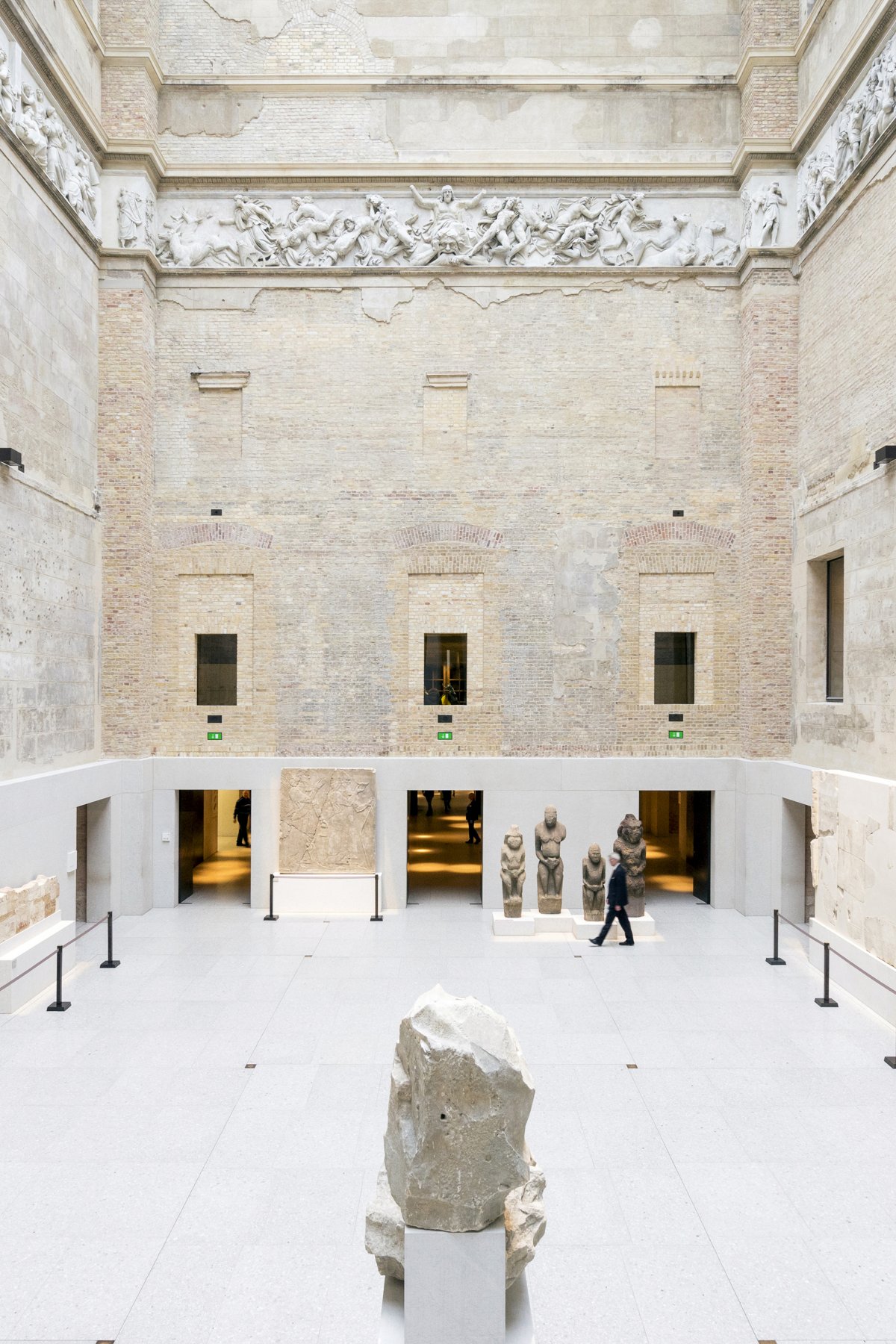 YINJISPACE - David Chipperfield x Neues Museum